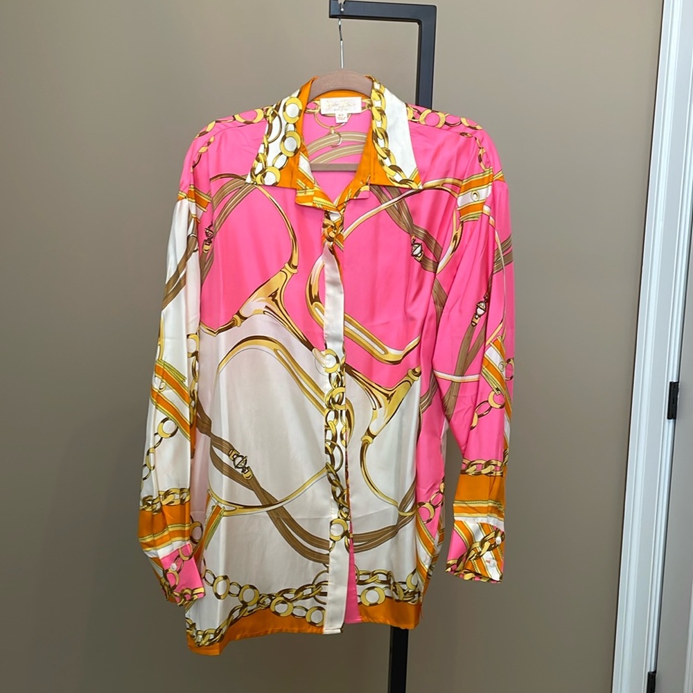 Pre Owned Julie Brown Boyfriend Blouse.  Size M/L